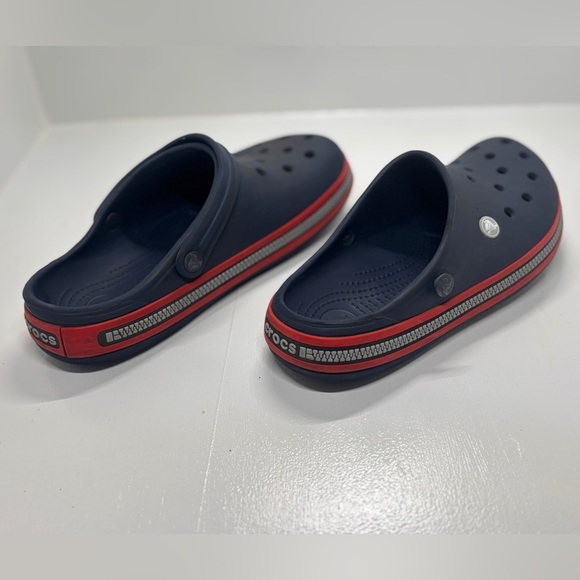 Unisex Crocs Navy with Red Trim men’s size 8 women’s size 10 - Picture 5 of 8